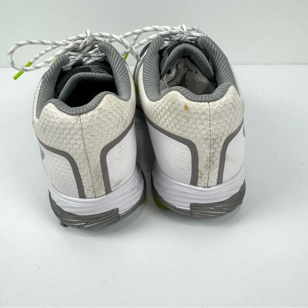 Under Armour UA Women’s Sz 6 Tempo Sport Golf Cleats Active Shoes “1292752-101”